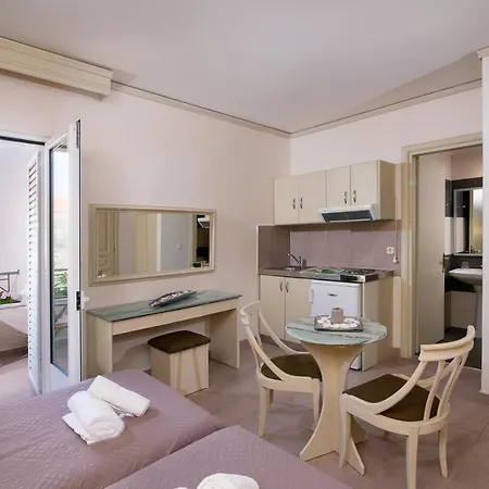 Albatros شقة لايميناس