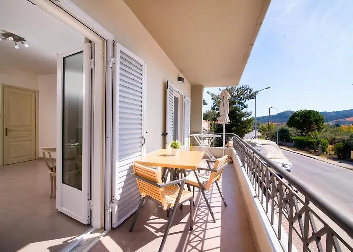 Albatros Limenas (Thasos)